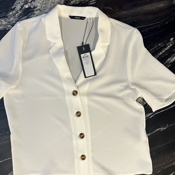 NWT ONLY Button Shirt - Picture 2 of 5